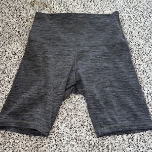 Lululemon- Wunder Train High-Rise Short, 6”